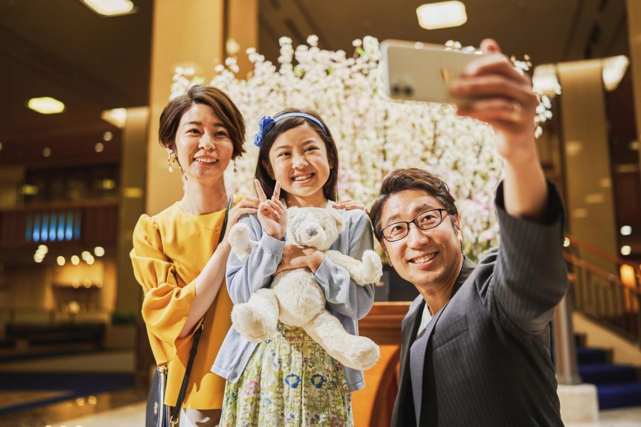 帝国ホテル東京 東京都 エクステリア 写真 Princess Hisako with her daughters