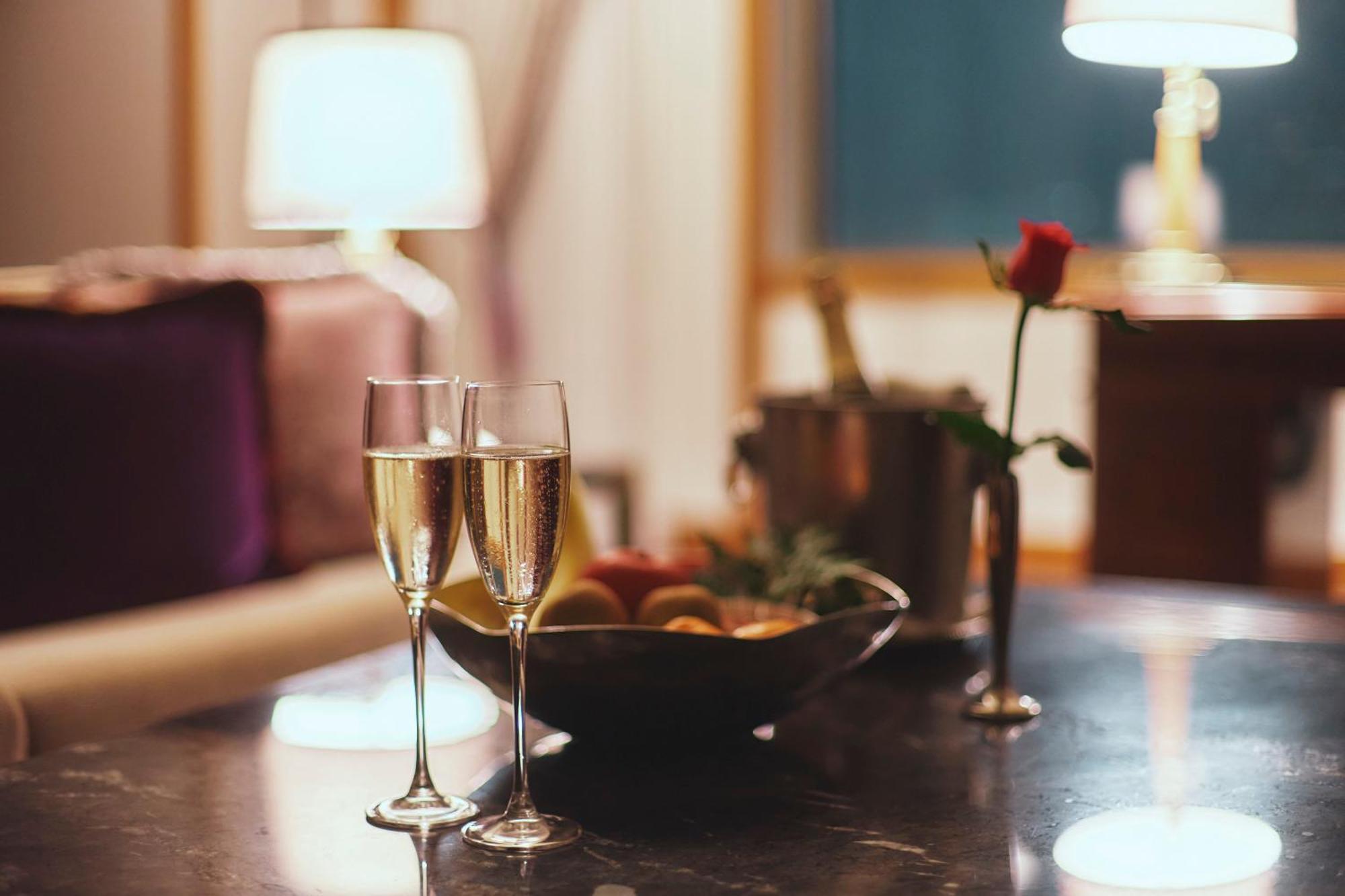 帝国ホテル東京 東京都 エクステリア 写真 Champagne flutes