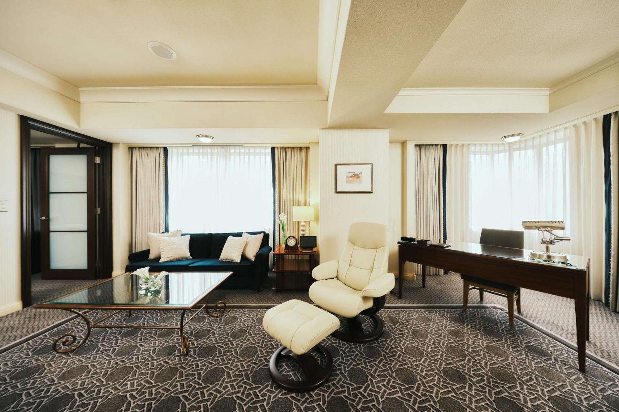 帝国ホテル東京 東京都 エクステリア 写真 A suite at the hotel